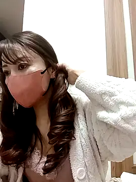 Snapshot of Mirika555 chatting on 02.11.25 Mirika555 online show from 02.11.25