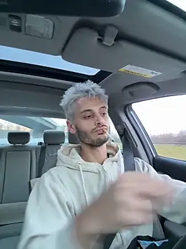 Snapshot of Dylansd chatting on 12.28.24 Dylansd online show from 12.28.24