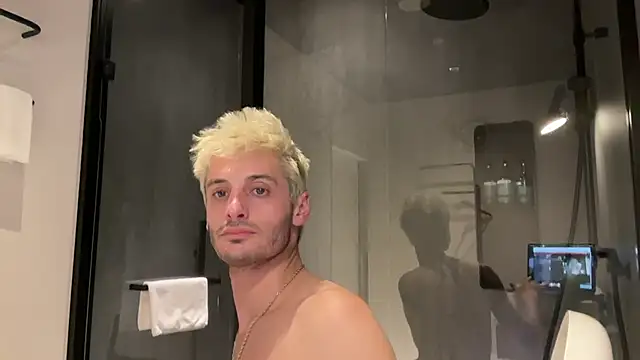 Snapshot of Dylansd chatting on 01.16.25 Dylansd online show from 01.16.25