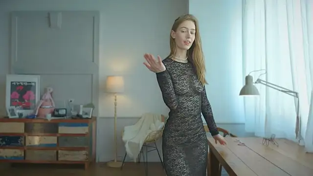 Snapshot of solar_bella chatting on 03.15.25 solar bella online show from 03.15.25