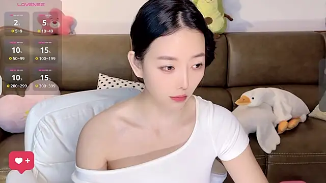 Yilin1999 online show from 03.08.25