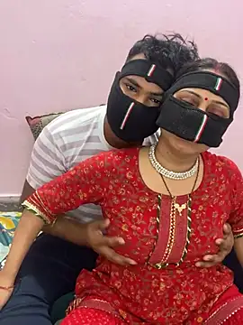 Snapshot of mickey_love chatting on 03.02.25 mickey love online show from 03.02.25