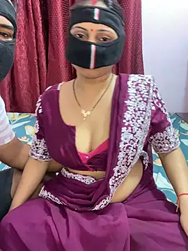 Snapshot of mickey_love chatting on 03.06.25 mickey love online show from 03.06.25