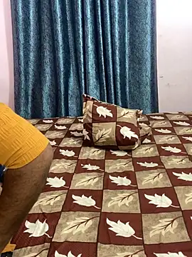 Snapshot of mickey_love chatting on 10.29.25 mickey love online show from 10.29.25