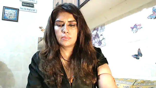 pareeti online show from 04.22.26