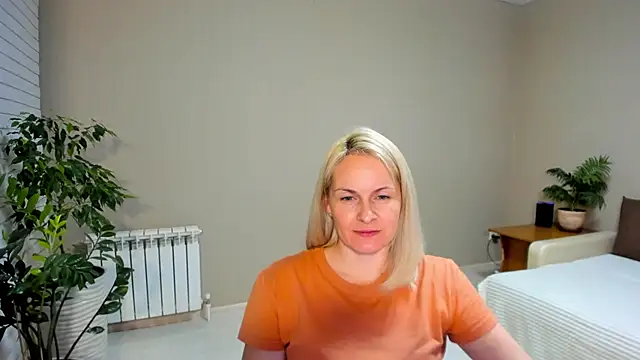 Snapshot of Alicee_Gracee chatting on 01.23.25 Alicee Gracee online show from 01.23.25