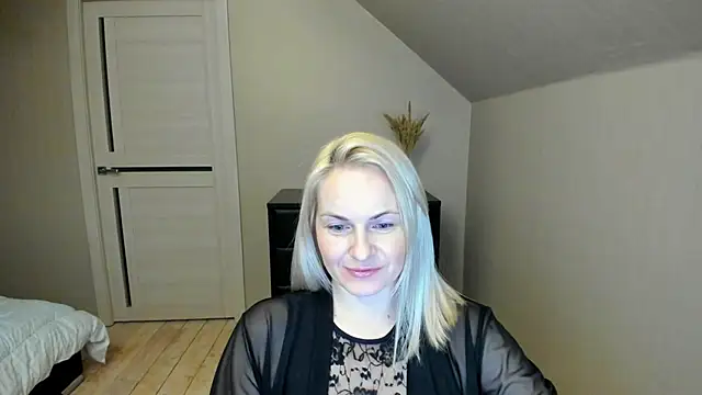 Snapshot of Alicee_Gracee chatting on 02.26.25 Alicee Gracee online show from 02.26.25