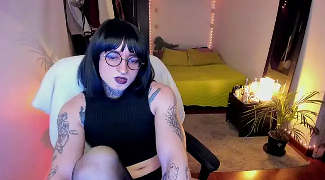 ShiiraVelkor online show from 02.13.25