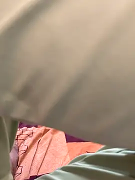 Snapshot of satrr_xxx chatting on 10.27.25 satrr xxx online show from 10.27.25