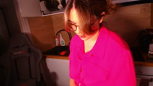 Snapshot of CutiePie3 chatting on 12.02.24 CutiePie3 online show from 12.02.24