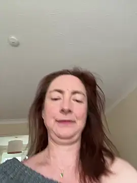 LouiseTswing online show from 01.10.25