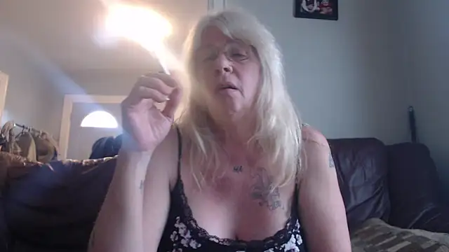 canadiancougar1965 online show from 02.06.25