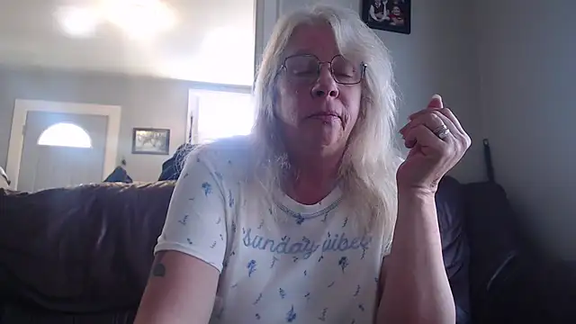 canadiancougar1965 online show from 03.08.25