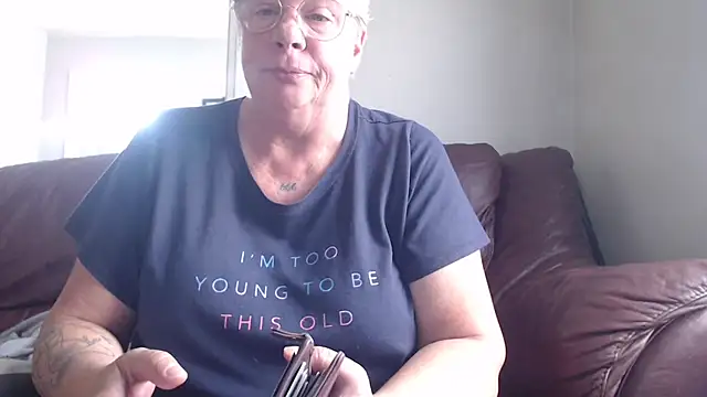 canadiancougar1965 online show from 10.21.25