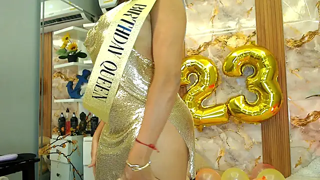 zoey-fox online show from 12.01.25