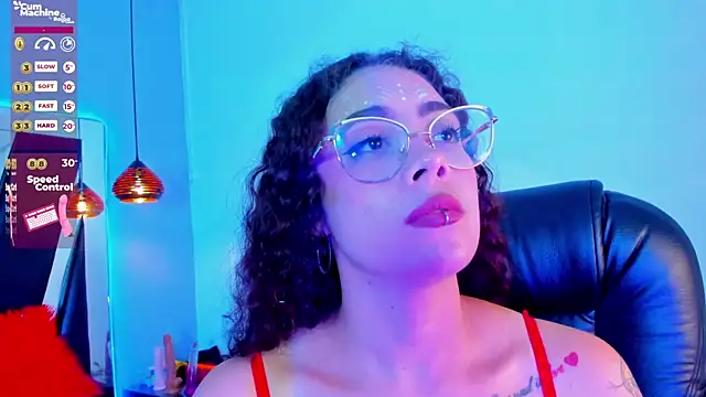 Snapshot of antonelllepiercee chatting on 01.30.25 antonelllepiercee online show from 01.30.25