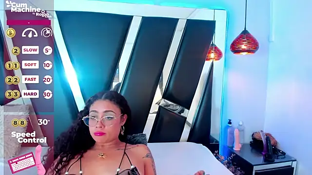 Snapshot of antonelllepiercee chatting on 02.26.25 antonelllepiercee online show from 02.26.25