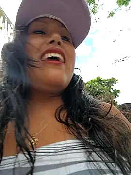 Snapshot of Karol-kamila19 chatting on 12.05.24 Karol-kamila19 online show from 12.05.24