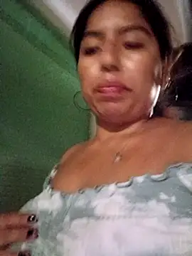 Snapshot of Karol-kamila19 chatting on 12.09.24 Karol-kamila19 online show from 12.09.24