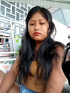 Snapshot of Karol-kamila19 chatting on 12.09.24 Karol-kamila19 online show from 12.09.24