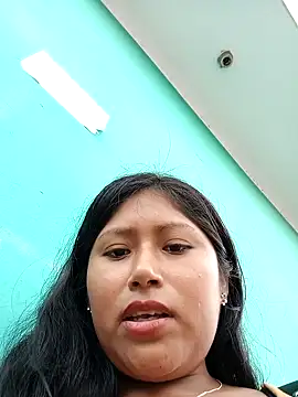 Snapshot of Karol-kamila19 chatting on 12.09.24 Karol-kamila19 online show from 12.09.24