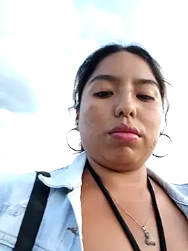 Snapshot of Karol-kamila19 chatting on 12.09.24 Karol-kamila19 online show from 12.09.24