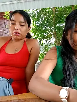 Snapshot of Karol-kamila19 chatting on 12.13.24 Karol-kamila19 online show from 12.13.24