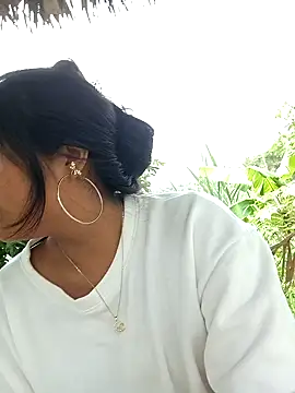 Snapshot of Karol-kamila19 chatting on 12.15.24 Karol-kamila19 online show from 12.15.24