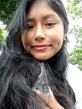 Snapshot of Karol-kamila19 chatting on 12.25.24 Karol-kamila19 online show from 12.25.24