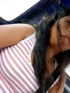 Snapshot of Karol-kamila19 chatting on 01.03.25 Karol-kamila19 online show from 01.03.25