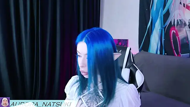 Aurora Natsuki online show from 10.17.25