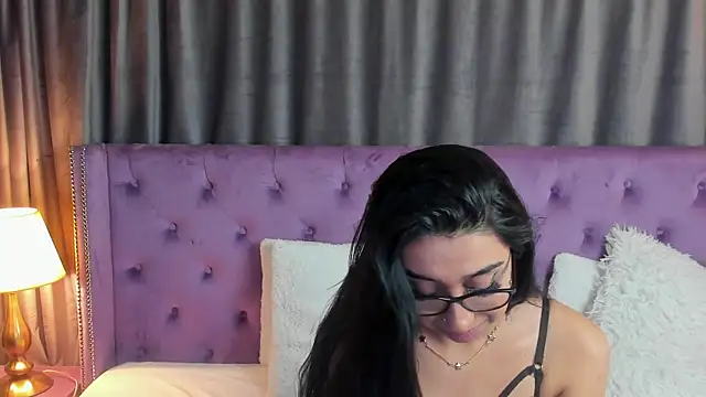 JulietShy online show from 01.18.25