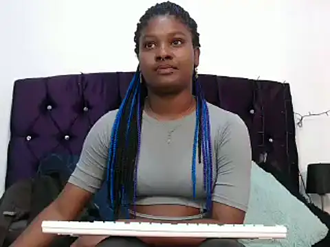 Snapshot of Hanna_Fox_69 chatting on 01.08.25 Hanna Fox 69 online show from 01.08.25