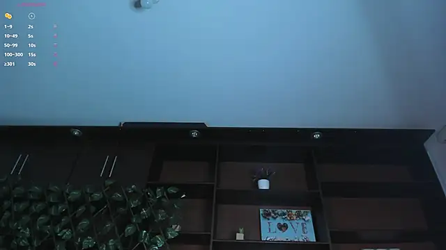 Snapshot of Lea_velle chatting on 02.21.25 Lea velle online show from 02.21.25