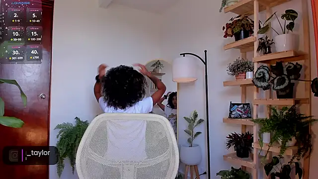 Snapshot of Johaphyton chatting on 12.03.24 Johaphyton online show from 12.03.24