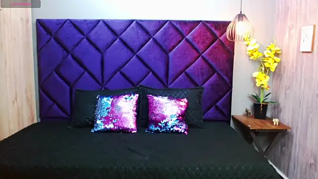 Jenna London online show from 12.11.24