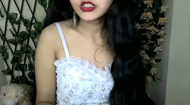 Snapshot of SUZY_FROMUS chatting on 01.18.25 SUZY FROMUS online show from 01.18.25