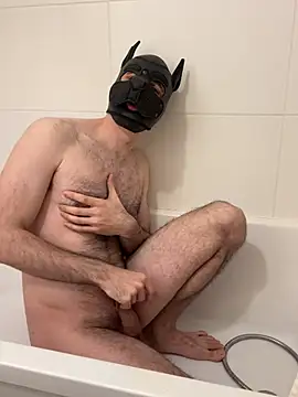 Snapshot of FrenchCamDog chatting on 01.17.25 FrenchCamDog online show from 01.17.25