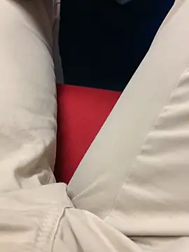 Snapshot of solomec chatting on 01.18.25 solomec online show from 01.18.25