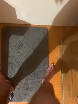 Snapshot of solomec chatting on 02.26.25 solomec online show from 02.26.25