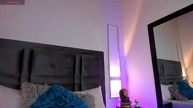 EmmaBecket2 online show from 02.17.25