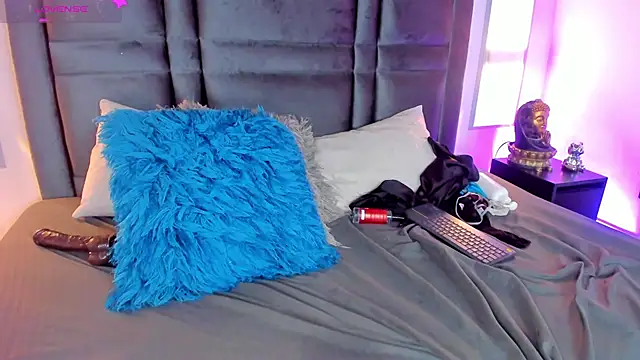 EmmaBecket2 online show from 02.18.25