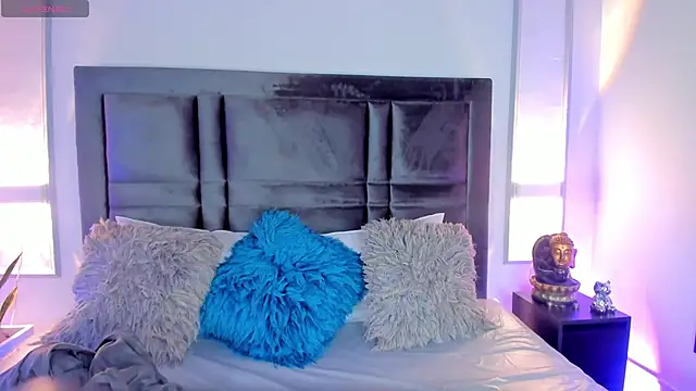 EmmaBecket2 online show from 03.20.25