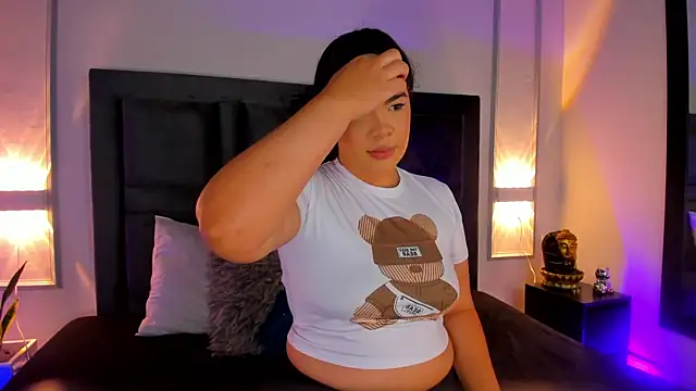 EmmaBecket2 online show from 03.21.25