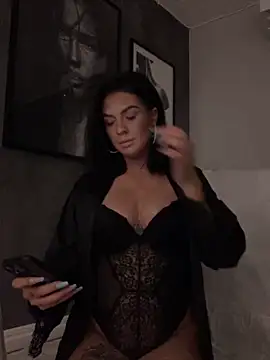 Snapshot of eemsii chatting on 01.24.25 eemsii online show from 01.24.25