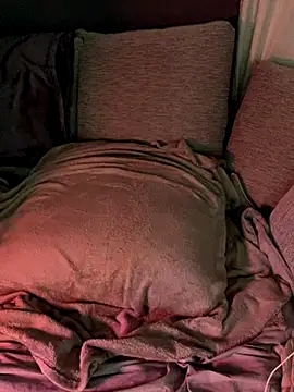 Snapshot of eemsii chatting on 10.03.25 eemsii online show from 10.03.25