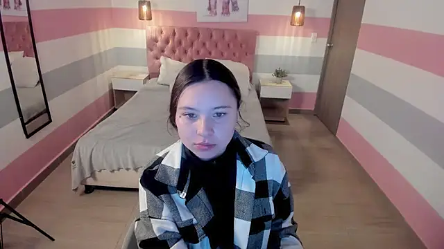 Carol Pinter online show from 03.04.25