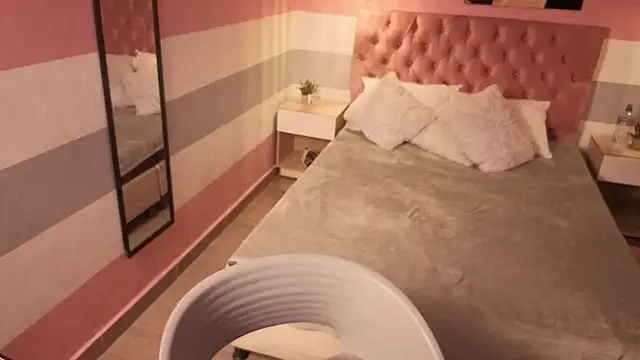 Carol Pinter online show from 02.06.26