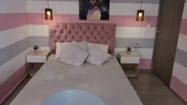 Carol Pinter online show from 02.12.26