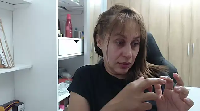 Snapshot of RoxanaLove9 chatting on 01.16.25 RoxanaLove9 online show from 01.16.25